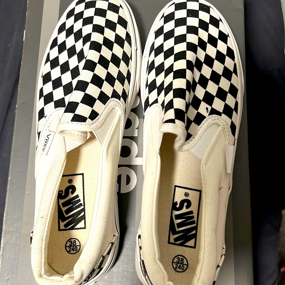 VMS checkerboard print